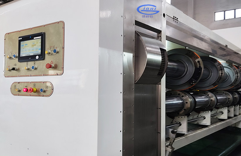 Slotter for cardboard box inline machine 02